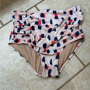 Kortni Jeane maternity small